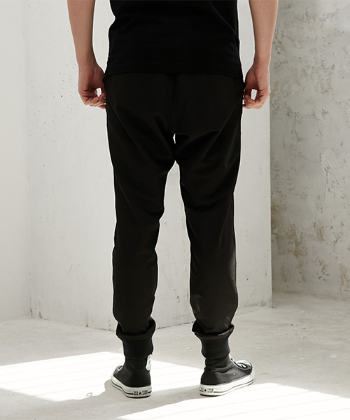 AZUL by moussy(アズールバイマウジー)の「2WAYストレッチ裾リブパンツ(その他パンツ・メンズ・ブラック・LARGE/MEDIUM/SMALL)」の2枚目の写真