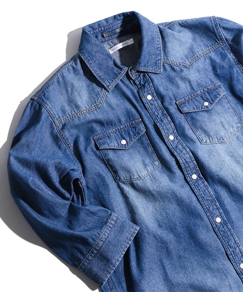 WEGO（ウィゴー）の「WEGO/ウエスタン7分袖デニムシャツジャケット（シャツ/ブラウス・メンズ・ライトインディゴブルー/インディゴブルー・MEDIUM/SMALL/LARGE）」の2枚目の写真