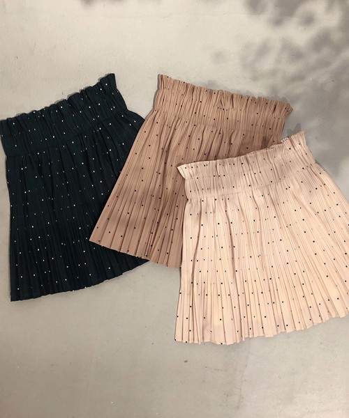 one after another NICE CLAUP(ワンアフターアナザーナイスクラップ)の「ドットのプリーツスカパン(スカート・レディース・ブラック/ベージュ/オフホワイト・FREE)」の8枚目の写真