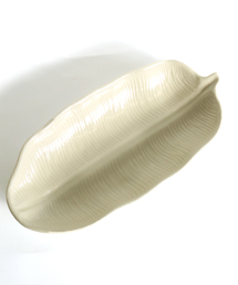 チチカカ（チチカカ）の「バナナリーフトレイ　Ｍサイズ　23.5cm（食器）」