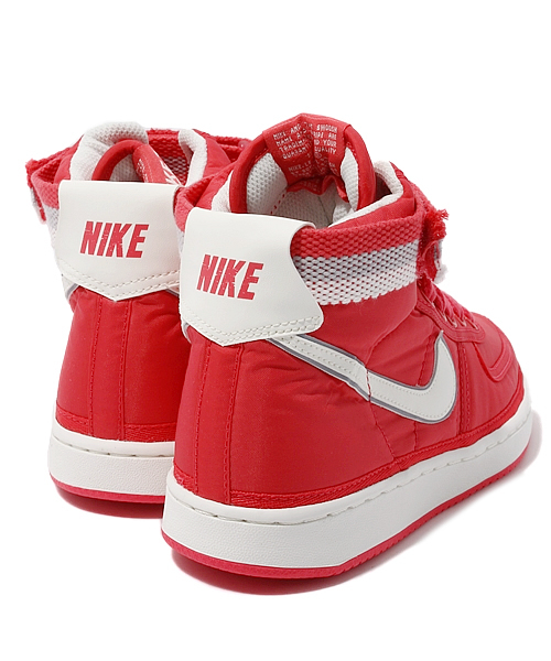 BEAMS BOY(ビームスボーイ)の「△NIKE / バンダル HIGH(スニーカー・レディース・レッド・23/24/25)」の4枚目の写真