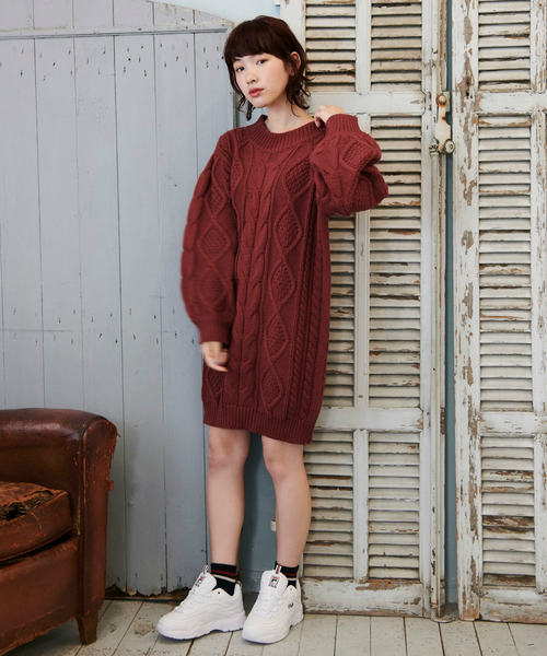 OLIVE des OLIVE(オリーブデオリーブ)の「【ケーブル柄シリーズ】ケーブルニットワンピース(ワンピース・レディース・ベージュ/ピンク系その他/キナリ・FREE)」の5枚目の写真