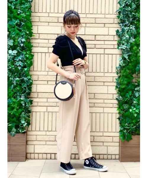 & chouette(アンドシュエット)の「サークルショルダーバッグ(ショルダーバッグ・レディース・ブラック/ブラウン/イエロー/グリーン・FREE)」の2枚目の写真