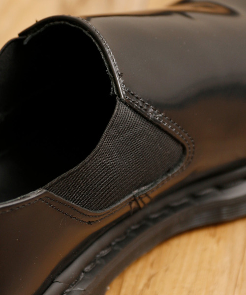 Dr. Martens（ドクターマーチン）の「Dr.Martens /ドクターマーチン LOUISE BLACK POLISHED SMOOTH ルイス ガセット シューズ レザースリッポン短靴（ドレスシューズ・メンズ・ブラック・UK7/UK8/UK9）」の17枚目の写真