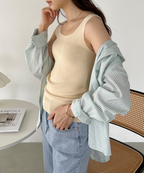 CLEA（クレア）の「スクエアネックニットリブタンクトップ（タンクトップ・レディース・ホワイト/ブラック/ベージュ/ピンクベージュ/アイボリー/サックスブルー/ブラウン・FREE）」の18枚目の写真