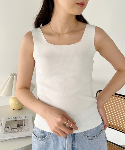 CLEA（クレア）の「スクエアネックニットリブタンクトップ（タンクトップ・レディース・ホワイト/ブラック/ベージュ/ピンクベージュ/アイボリー/サックスブルー/ブラウン・FREE）」の12枚目の写真