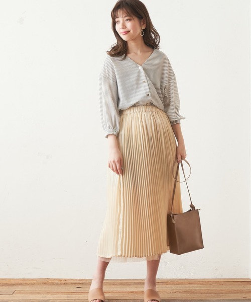 natural couture（ナチュラルクチュール）の「プチプラ金釦ブラウス（シャツ/ブラウス・レディース・ブラック/ベージュ/ネイビー/オフホワイト/サックスブルー/アイボリー/キャメル・FREE）」の16枚目の写真