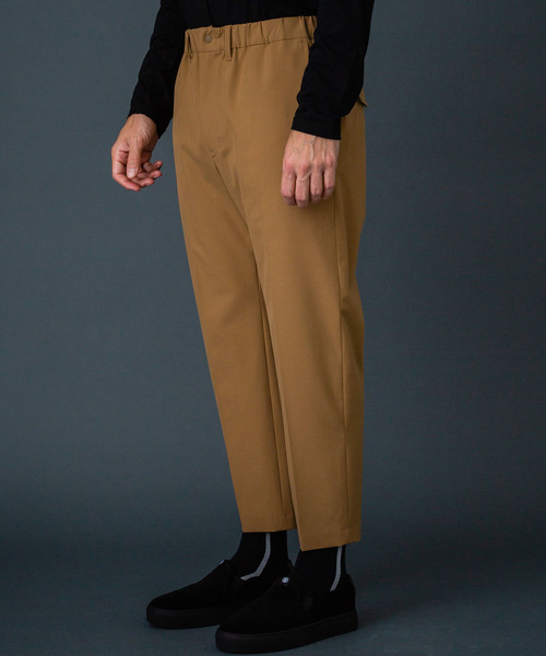 Iroquois(イロコイ)の「【Iroquois】シーズンレス 2WAY ストレッチセットアップパンツ(スラックス・メンズ・ブラック/キャメル・1/2)」の12枚目の写真