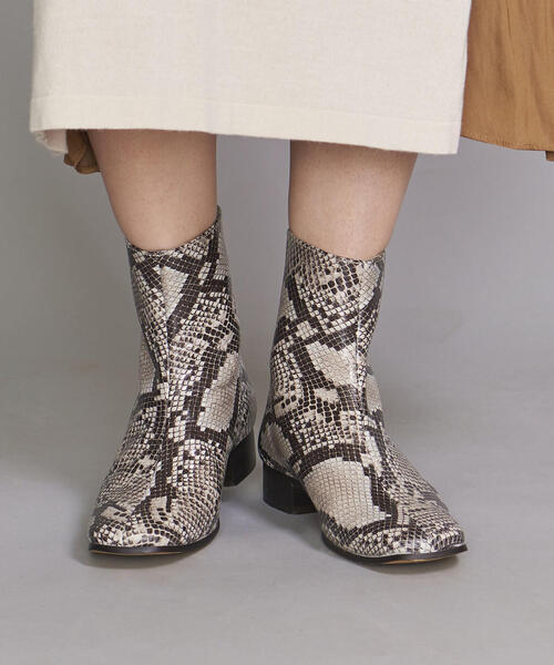 BEAUTY&YOUTH UNITED ARROWS（ビューティーアンドユースユナイテッドアローズ）の「＜TILLETT＞レザースクエアトゥ ショートブーツ ◆（ブーツ・レディース・レッド/その他1・8/6/7）」の3枚目の写真