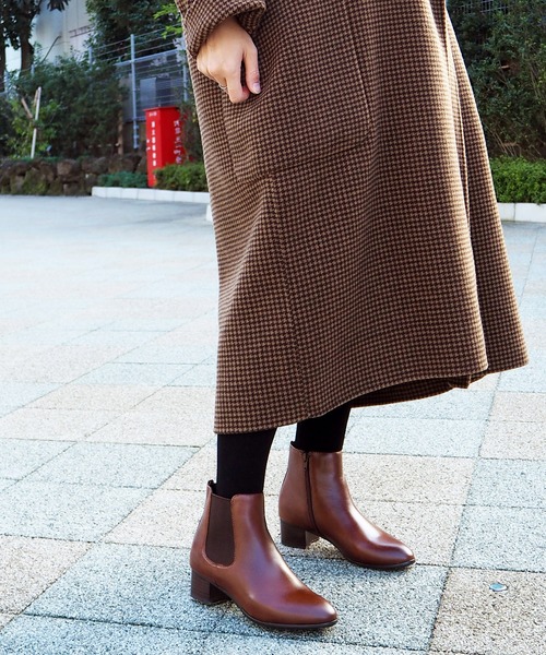 cava cava(サヴァサヴァ)の「〈cava cava(サヴァサヴァ)〉サイドゴアブーツ(ブーツ・レディース・ブラック/ブラウン/グレー・22.5cm/23.0cm/23.5cm/24.0cm/24.5cm)」の3枚目の写真