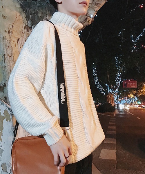 MGV（エムジーヴィー）の「【MGV】ケーブル×ラーベン編みハイネックプルオーバーニット（ニット/セーター・メンズ・ホワイト/ブラック/キャメル・MEDIUM/LARGE/X-LARGE/XX-LARGE）」の9枚目の写真