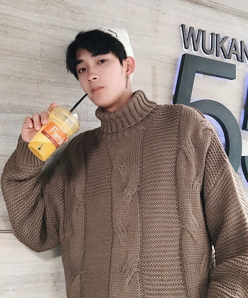 MGV（エムジーヴィー）の「【MGV】ケーブル×ラーベン編みハイネックプルオーバーニット（ニット/セーター・メンズ・ホワイト/ブラック/キャメル・MEDIUM/LARGE/X-LARGE/XX-LARGE）」の12枚目の写真