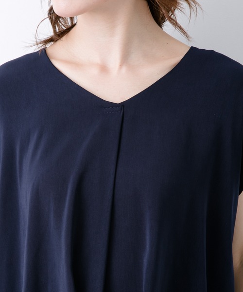 LEPSIM（レプシィム）の「スソドレープSS　874186（Tシャツ/カットソー・レディース・ネイビー/オフホワイト/グレイッシュベージュ・MEDIUM/LARGE）」の12枚目の写真