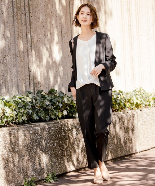 LEPSIM（レプシィム）の「スソドレープSS　874186（Tシャツ/カットソー・レディース・ネイビー/オフホワイト/グレイッシュベージュ・MEDIUM/LARGE）」の5枚目の写真