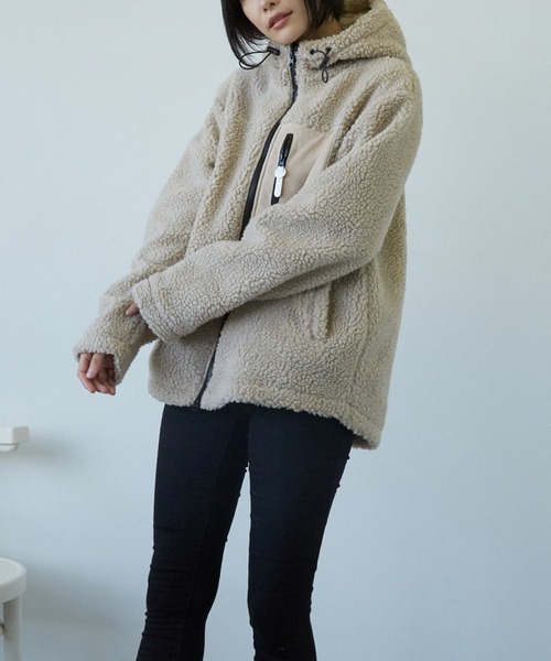 TONE SELECT WEAR(トーンセレクトウェア)の「【TONE MEN'S】ボアZIPパーカー(BL)(ブルゾン・レディース・ホワイト/ブラック/ダークグリーン/ベージュ/ブラック系その他/モカ/カーキ/ライトパープル/キャメル/その他1/その他2/その他3/ブラウン系その他/ベージュ系その他・MEDIUM/LARGE/X-LARGE)」の7枚目の写真