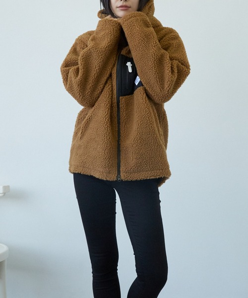 TONE SELECT WEAR(トーンセレクトウェア)の「【TONE MEN'S】ボアZIPパーカー(BL)(ブルゾン・レディース・ホワイト/ブラック/ダークグリーン/ベージュ/ブラック系その他/モカ/カーキ/ライトパープル/キャメル/その他1/その他2/その他3/ブラウン系その他/ベージュ系その他・MEDIUM/LARGE/X-LARGE)」の11枚目の写真