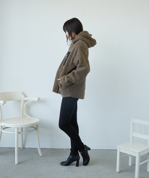 TONE SELECT WEAR(トーンセレクトウェア)の「【TONE MEN'S】ボアZIPパーカー(BL)(ブルゾン・レディース・ホワイト/ブラック/ダークグリーン/ベージュ/ブラック系その他/モカ/カーキ/ライトパープル/キャメル/その他1/その他2/その他3/ブラウン系その他/ベージュ系その他・MEDIUM/LARGE/X-LARGE)」の16枚目の写真