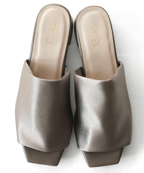 RiiiKa(リーカ)の「スクエアトゥサテンサンダル 【RiiiKa/リーカ】(サンダル・レディース・ブラック/ブラウン系その他/アイボリー・S/M/L/LL)」の4枚目の写真