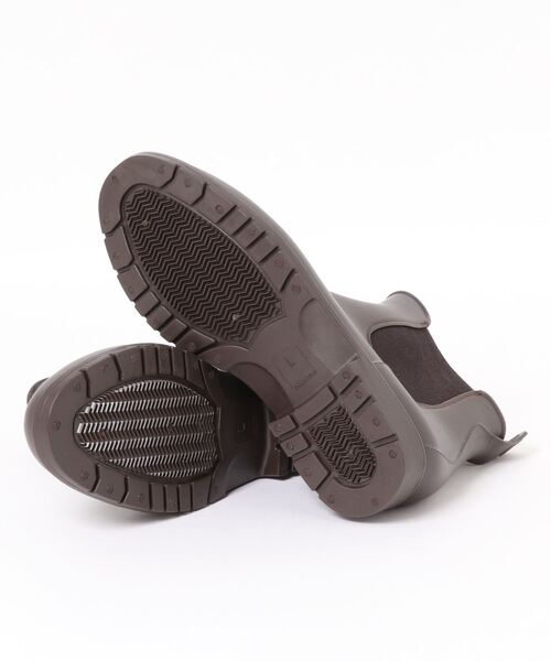 LBC(エルビーシー)の「サイドゴアレインブーツ(レインシューズ・レディース・ブラック/ブラウン・M/L)」の4枚目の写真