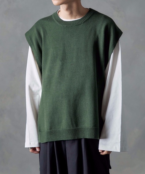 NILWAY(ニルウェイ)の「コットン畦編みサイドベルトスリットニットベスト(ベスト・メンズ・グレイッシュベージュ/ブラック/ブラウン/グレー/チャコール/ベージュ系/ネイビー/ダークグリーン・MEDIUM/LARGE/X-LARGE)」の7枚目の写真