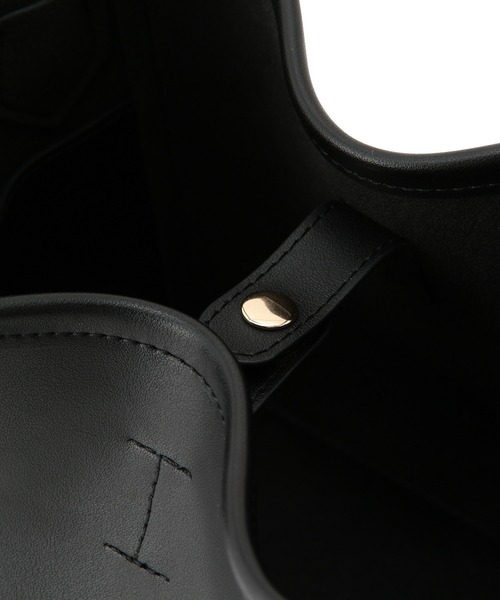 MADEMOISELLE ROPE'（マドモアゼル ロペ）の「【2WAY】ブランケットステッチショルダーミニトートバッグ（ショルダーバッグ・レディース・ブラック/ベージュ/キャメル・FREE）」の8枚目の写真