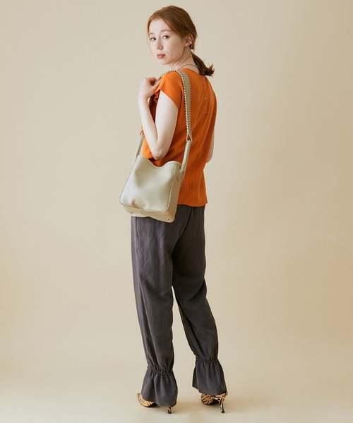 MADEMOISELLE ROPE'（マドモアゼル ロペ）の「【2WAY】ブランケットステッチショルダーミニトートバッグ（ショルダーバッグ・レディース・ブラック/ベージュ/キャメル・FREE）」の21枚目の写真