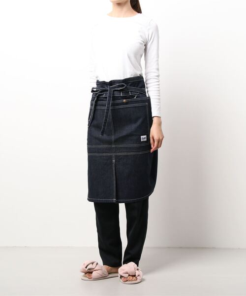 Lee(リー)の「Lee/リー ウエストマーク エプロン(エプロン・レディース・ブラック/ブラウン/アーミー/インディゴブルー/ブルー系その他・MEDIUM)」の4枚目の写真