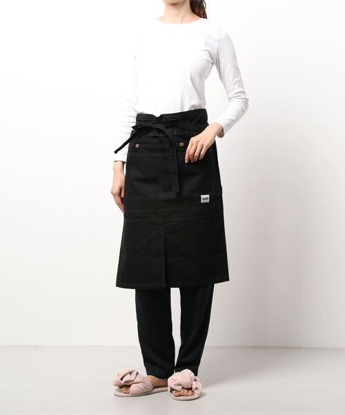 Lee(リー)の「Lee/リー ウエストマーク エプロン(エプロン・レディース・ブラック/ブラウン/アーミー/インディゴブルー/ブルー系その他・MEDIUM)」の2枚目の写真