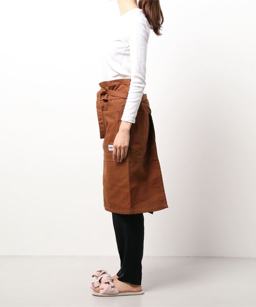 Lee(リー)の「Lee/リー ウエストマーク エプロン(エプロン・レディース・ブラック/ブラウン/アーミー/インディゴブルー/ブルー系その他・MEDIUM)」の6枚目の写真