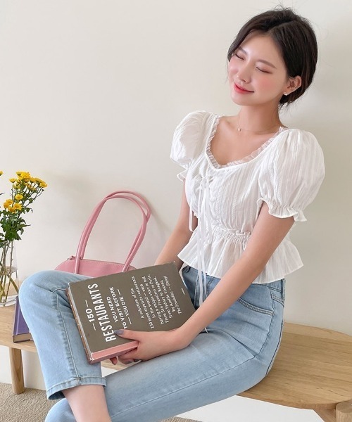 chuu（チュー）の「CHUU シャーリングブラウス（シャツ/ブラウス・レディース・アイボリー/ブラック・FREE）」の5枚目の写真