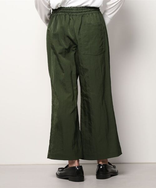 TACASI（タキャシ）の「TA CA Si / ナイロン ワイド イージーパンツ（その他パンツ・メンズ・オリーブ・ONE SIZE）」の10枚目の写真