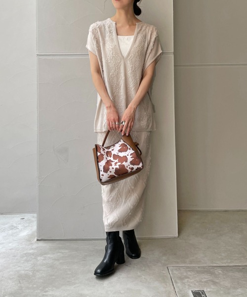 CAPRICIEUX LE'MAGE（カプリシューレマージュ）の「ダイヤフリンジベスト（ニット/セーター・レディース・ブラック/ライトベージュ・FREE）」の17枚目の写真