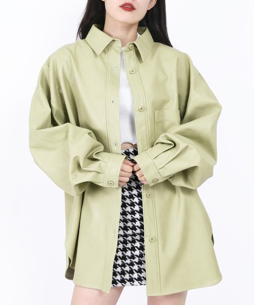 WC（ダブル シー）の「フェイクレザーシャツ（ブルゾン・レディース・ブラック/グリーン・FREE）」の2枚目の写真