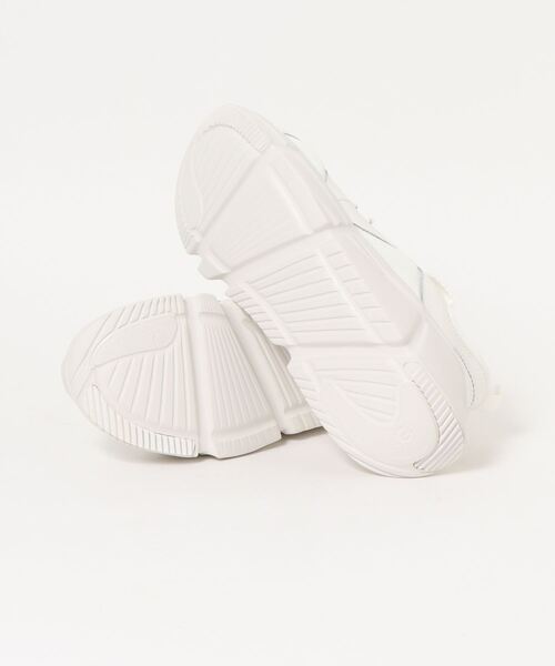 UGG（アグ）の「【UGG】CALLE LACE（スニーカー・レディース・ホワイト・23cm/23.5cm/24cm/24.5cm）」の3枚目の写真