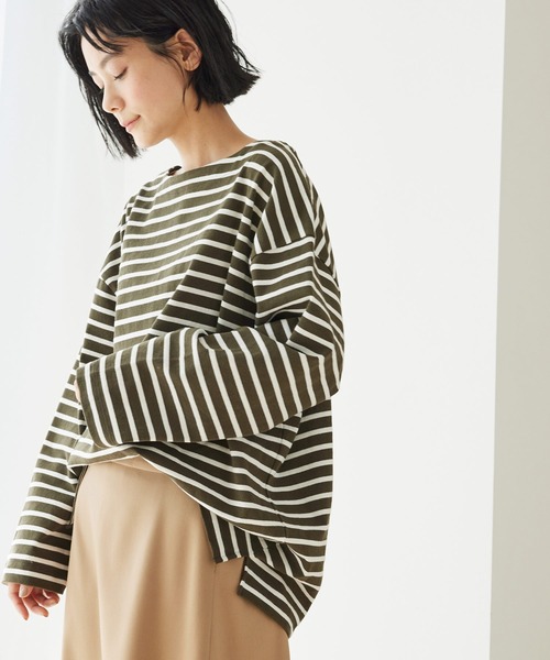 SALON adam et rope'（サロン アダム エ ロペ）の「<春まで使える>【WEB限定】オーバーシルエットボーダーTee（Tシャツ/カットソー・レディース・ベージュ/カーキ/ブラック系その他・FREE）」の3枚目の写真