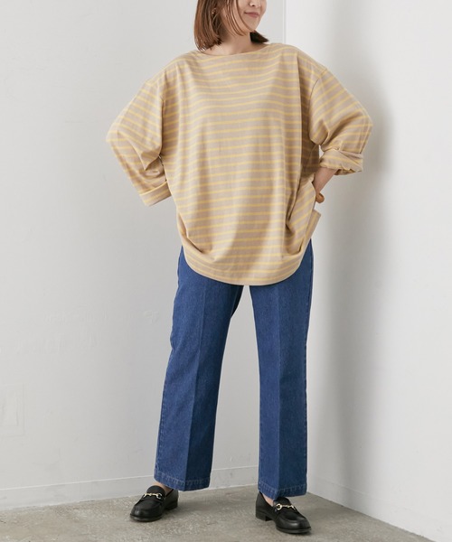 SALON adam et rope'（サロン アダム エ ロペ）の「<春まで使える>【WEB限定】オーバーシルエットボーダーTee（Tシャツ/カットソー・レディース・ベージュ/カーキ/ブラック系その他・FREE）」の14枚目の写真