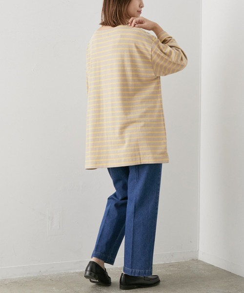 SALON adam et rope'（サロン アダム エ ロペ）の「<春まで使える>【WEB限定】オーバーシルエットボーダーTee（Tシャツ/カットソー・レディース・ベージュ/カーキ/ブラック系その他・FREE）」の13枚目の写真