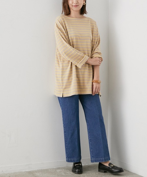 SALON adam et rope'（サロン アダム エ ロペ）の「<春まで使える>【WEB限定】オーバーシルエットボーダーTee（Tシャツ/カットソー・レディース・ベージュ/カーキ/ブラック系その他・FREE）」の21枚目の写真