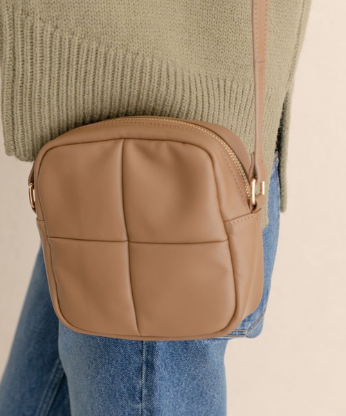 RODE SKO（ロデスコ）の「キルティングショルダーバッグ（ショルダーバッグ・レディース・ブラック/キャメル・ONE）」の8枚目の写真