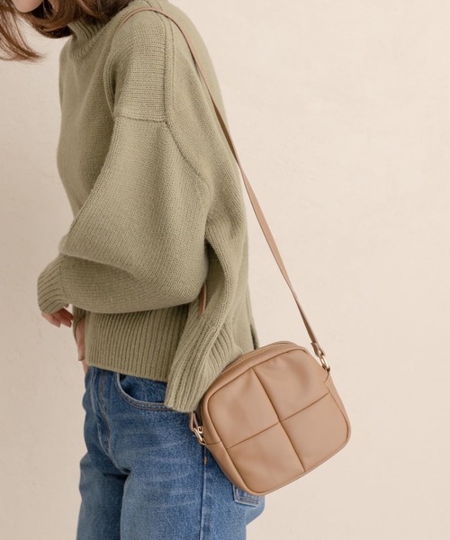 RODE SKO（ロデスコ）の「キルティングショルダーバッグ（ショルダーバッグ・レディース・ブラック/キャメル・ONE）」の12枚目の写真