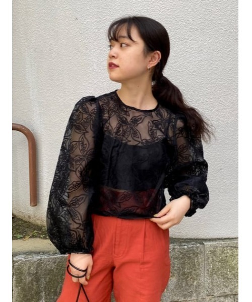 MOUSSY（マウジー）の「ORGANDIE EMBROIDERY トップス（シャツ/ブラウス・レディース・ブラック/アイボリー・FREE）」の19枚目の写真