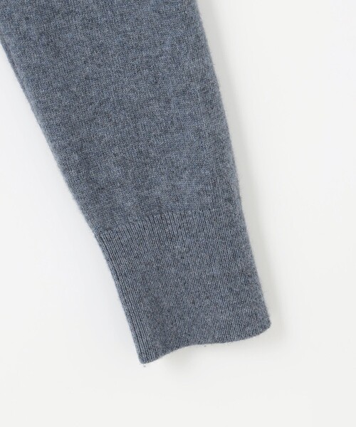 J.PRESS Ladies(J.プレス レディス)の「【洗える】CASHMERE BLEND Vネック ニット(ニット/セーター・レディース・アイボリー系/ライトグレー系/ベージュ系/ワイン系/ダルブルー系/スモーキーグリーン系/ふじ色系・SMALL)」の16枚目の写真
