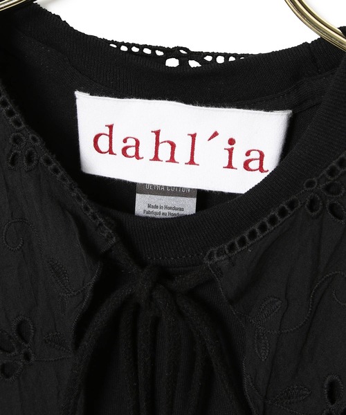 MADEMOISELLE ROPE'(マドモアゼル ロペ)の「【dahl'ia】ケープレースロングスリーブカットソー(Tシャツ/カットソー・レディース・ブラック/キナリ・FREE)」の18枚目の写真
