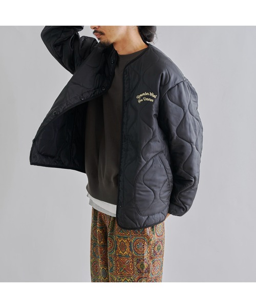 CPCM（シーピーシーエム）の「バック刺繍キルティングジャケット/キルティングライナー（ミリタリージャケット・メンズ・カーキ/ブラック・LARGE/MEDIUM）」の5枚目の写真