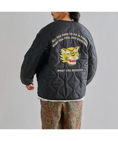 CPCM（シーピーシーエム）の「バック刺繍キルティングジャケット