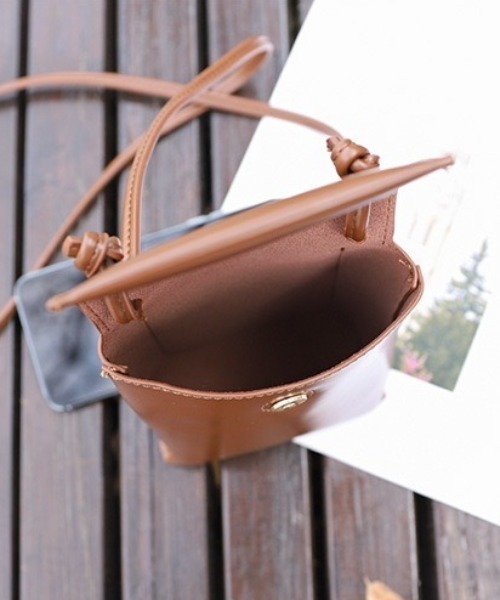 H.Warren（エイチウォーレン）の「ポシェットミニショルダー（ショルダーバッグ・レディース・ブラウン/ブラック/アイボリー・FREE）」の10枚目の写真