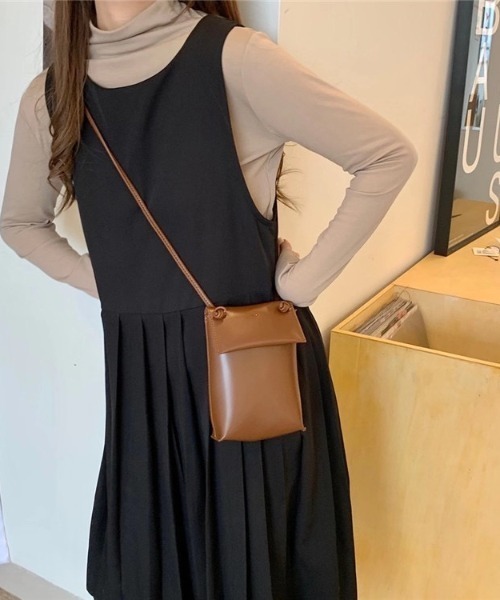 H.Warren（エイチウォーレン）の「ポシェットミニショルダー（ショルダーバッグ・レディース・ブラウン/ブラック/アイボリー・FREE）」の19枚目の写真