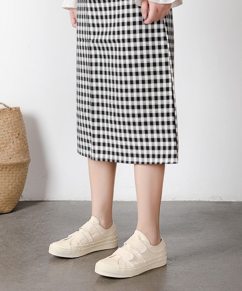 Shoes in Closet（シューズインクローゼット）の「厚底 ベーシック ベルクロ キャンバス スニーカー 7449（スニーカー・レディース・ブラック/アイボリー・L/M/S/LL）」の4枚目の写真