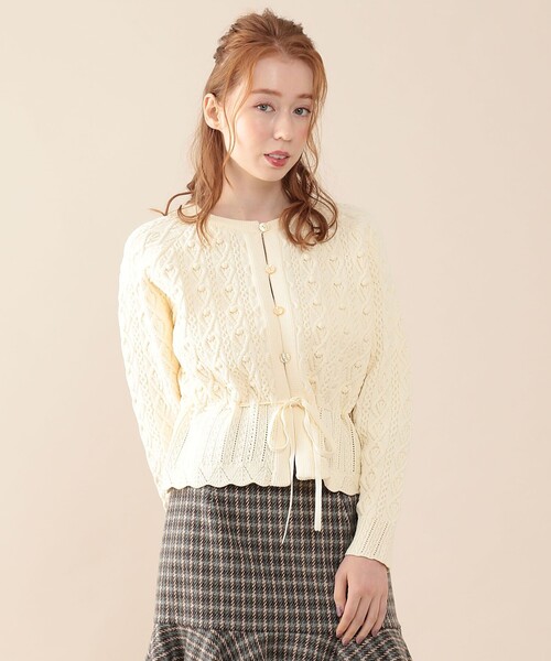ME COUTURE（ミークチュール）の「フローラケーブルニットカーデ