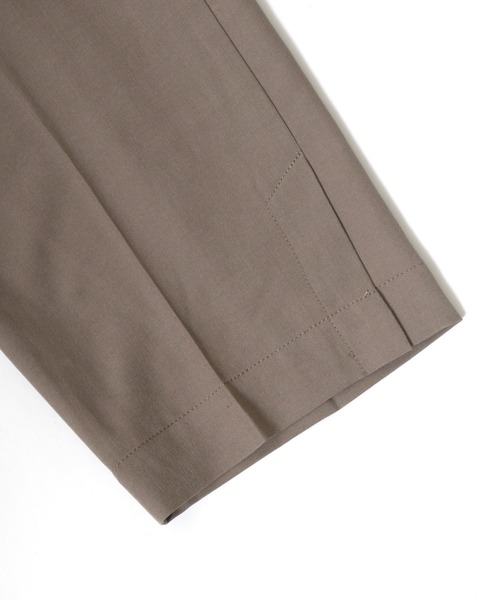 ANPAS(アンパス)の「Hem Side Slit Wide Tuck Pants/裾サイドスリット ワイドタックパンツ スラックス フレアパンツ ブーツカット(スラックス・メンズ・ブラック/ベージュ/グレー/オートミール・LL/M/L)」の15枚目の写真